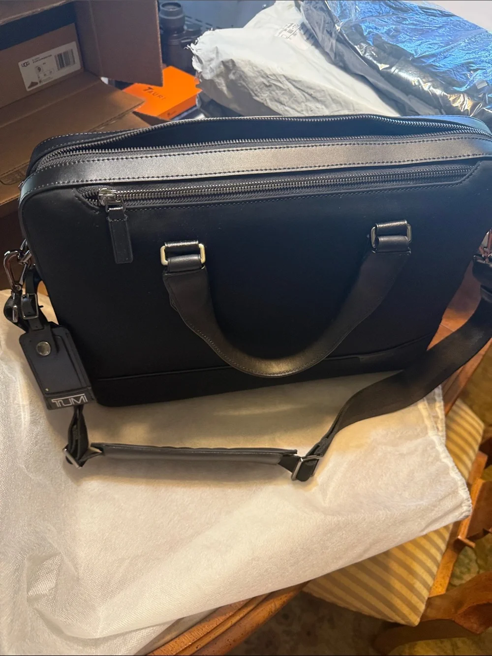 Tumi Black Men's Briefcase Laptop Bag Harrison Barnes Black leather Brand New